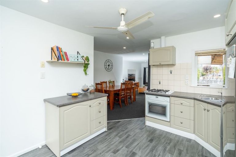 Photo of property in 79 Montgomery Crescent, Bader, Hamilton, 3206