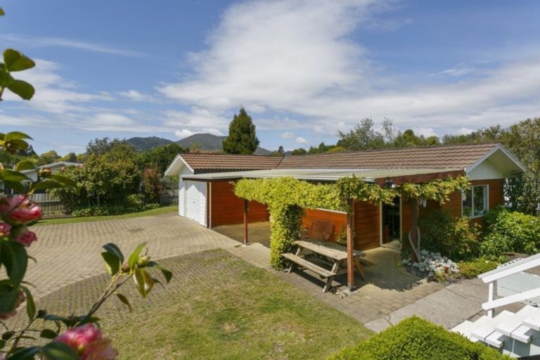 Photo of property in 6 Kotare Street, Hilltop, Taupo, 3330