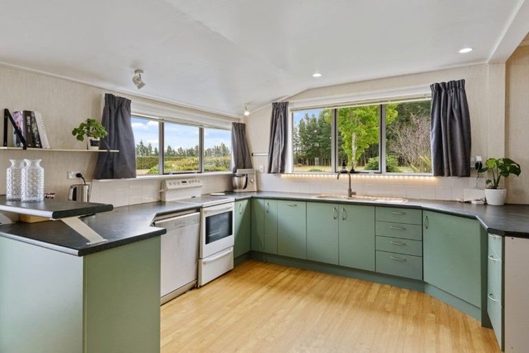 Photo of property in 229 Hacketts Road, Darfield, 7571