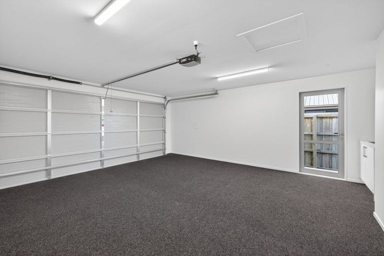 Photo of property in 6 Inch Crescent, Rangiora, 7400