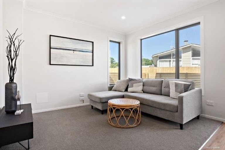 Photo of property in 1/18 Pickering Crescent, Chedworth, Hamilton, 3210