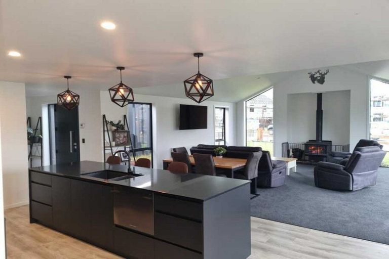 Photo of property in 3 Eureka Street, Wanaka, 9305