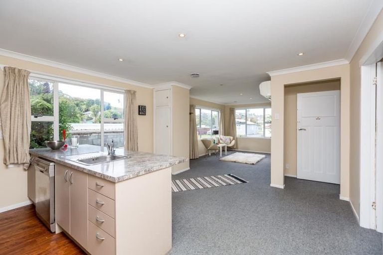 Photo of property in 10 Parris Street, Moturoa, New Plymouth, 4310