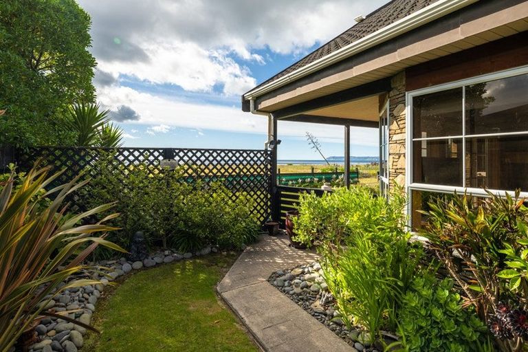 Photo of property in 164 Rarangi Beach Road, Rarangi, Blenheim, 7273
