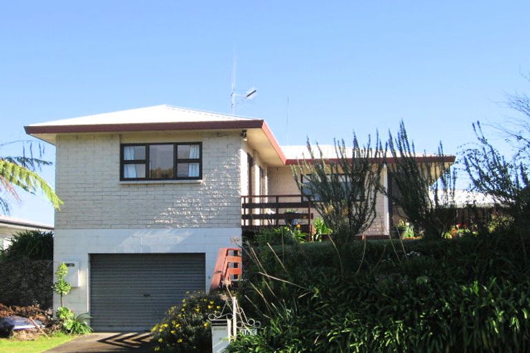 Photo of property in 1 Humber Crescent, Gate Pa, Tauranga, 3112