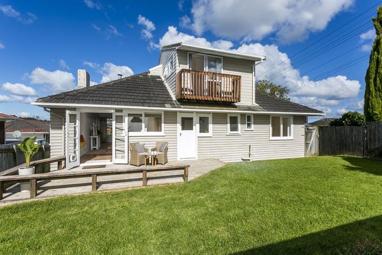 Photo of property in 2/13 Manuka Road, Bayview, Auckland, 0629