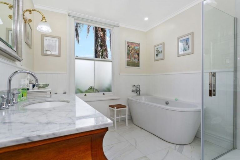 Photo of property in 46 Grey Street, Cambridge, 3434