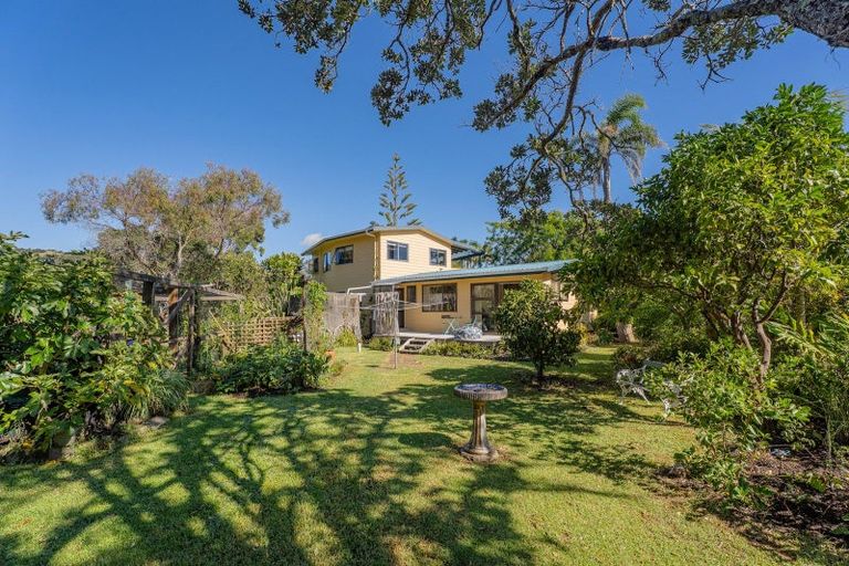 Photo of property in 15 Hilldale Crescent, Kuaotunu West, Whitianga, 3592