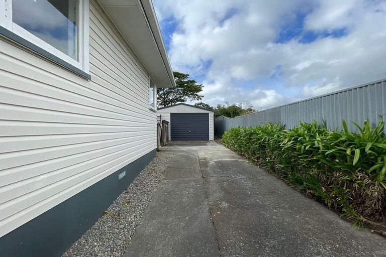 Photo of property in 30 Ashford Avenue, Hokowhitu, Palmerston North, 4410