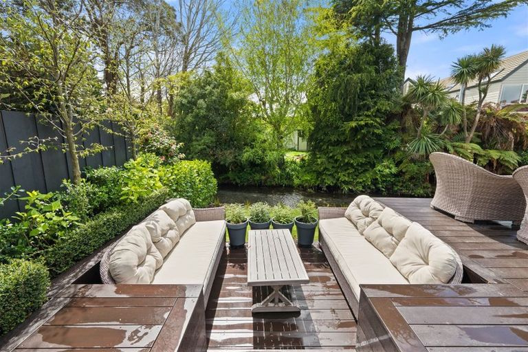 Photo of property in 2/17 Woodford Terrace, Ilam, Christchurch, 8053