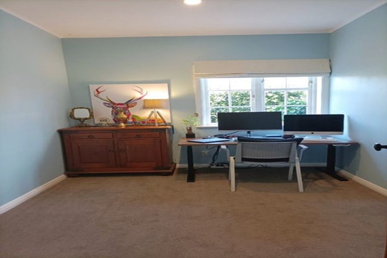 Photo of property in 6 Bell Road, Waiwhetu, Lower Hutt, 5010