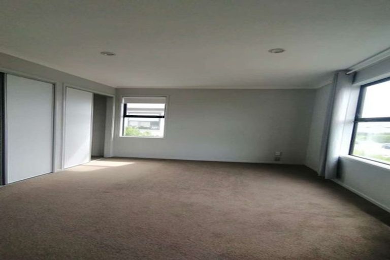 Photo of property in 6 Lane Cameron Place, Flat Bush, Auckland, 2019