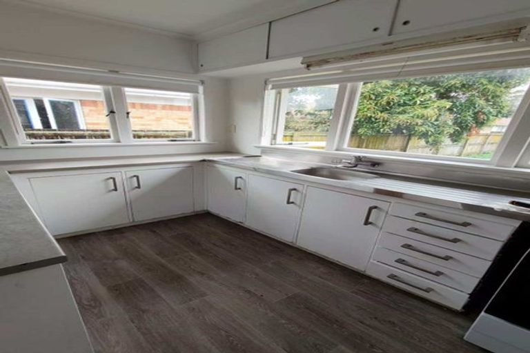 Photo of property in 30 Edmund Hillary Avenue, Papakura, 2110