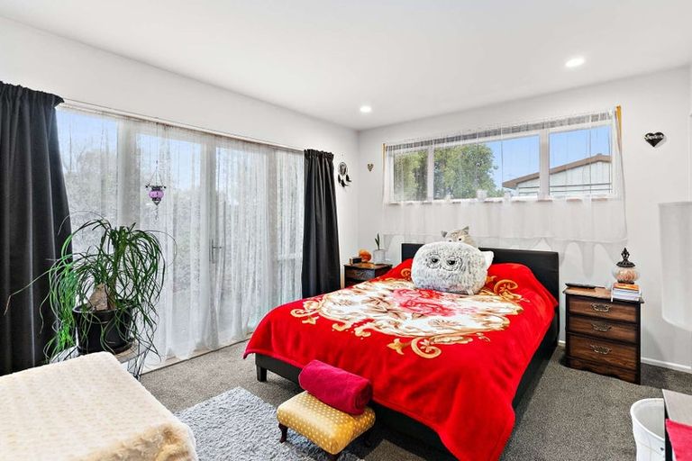 Photo of property in 2/38 Fenchurch Street, Redwood, Christchurch, 8051