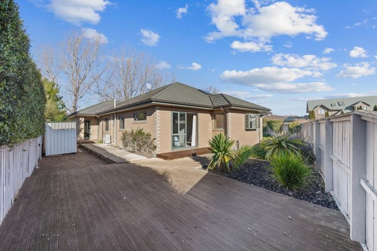 Photo of property in 128 Lake Terrace Road, Burwood, Christchurch, 8061