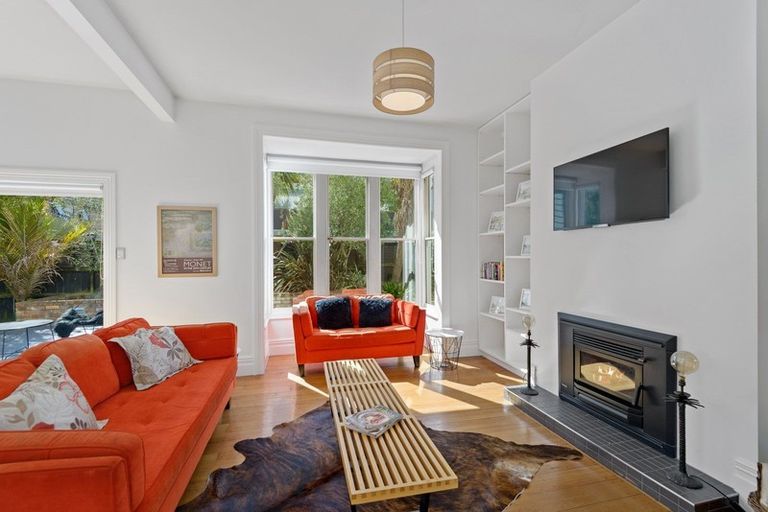 Photo of property in 913 Colombo Street, Christchurch Central, Christchurch, 8013