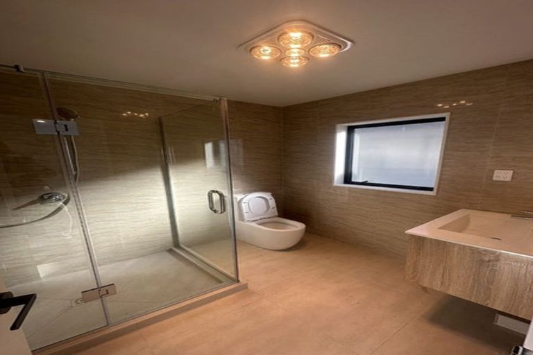 Photo of property in 39a Kuripaka Crescent, The Gardens, Auckland, 2105