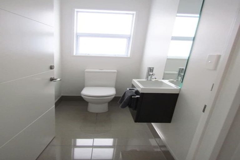 Photo of property in 33 Shadbolt Lane, Rolleston, 7614