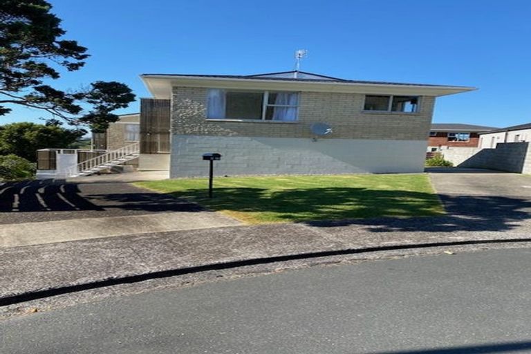 Photo of property in 1/23 Waitemata Road, Hauraki, Auckland, 0622