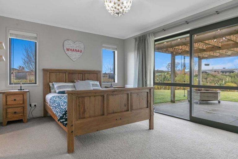 Photo of property in 42 Double Bay Road, Pyes Pa, Tauranga, 3112