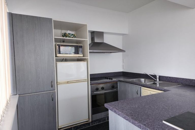 Photo of property in Terrace Tower Apartments, 6e/126 The Terrace, Wellington Central, Wellington, 6011