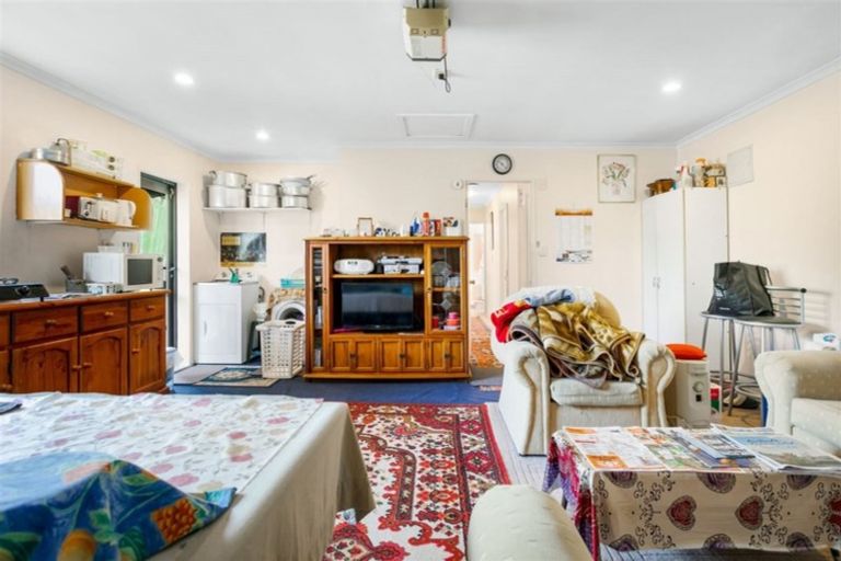 Photo of property in 18 Greenberry Drive, Ranui, Auckland, 0612