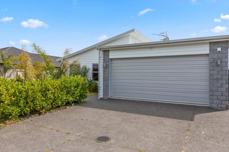 Photo of property in 143 The Boulevard, Papamoa Beach, Papamoa, 3118