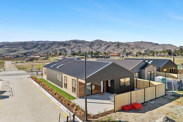 Photo of property in 9 Sandstorm Way, Cromwell, 9310