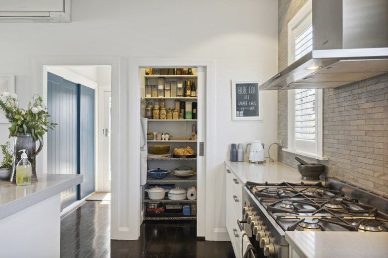 Photo of property in 2 Waitoa Road, Hataitai, Wellington, 6021