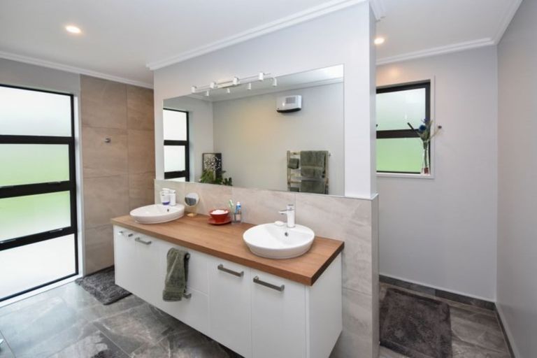 Photo of property in 1f Hoylake Street, Outram, 9019