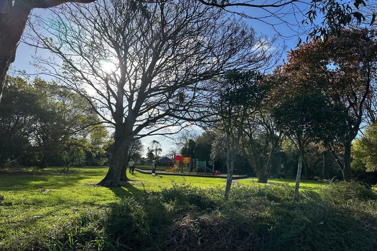 Photo of property in 19 Talltree Avenue, Avonhead, Christchurch, 8042