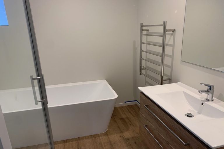 Photo of property in 16 Cumberland Road, Lower Shotover, Queenstown, 9304