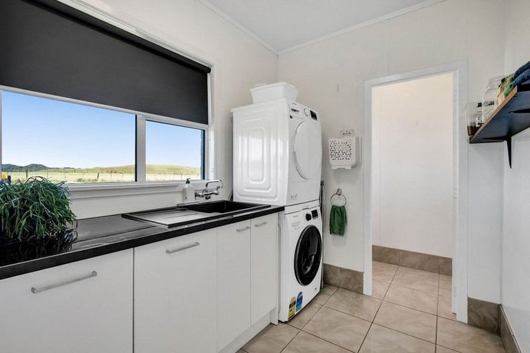 Photo of property in 1397 Meremere Road, Ohangai, Hawera, 4672