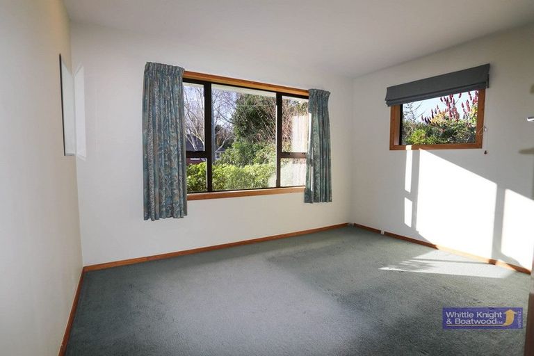 Photo of property in 3 Bevington Street, Avonhead, Christchurch, 8042