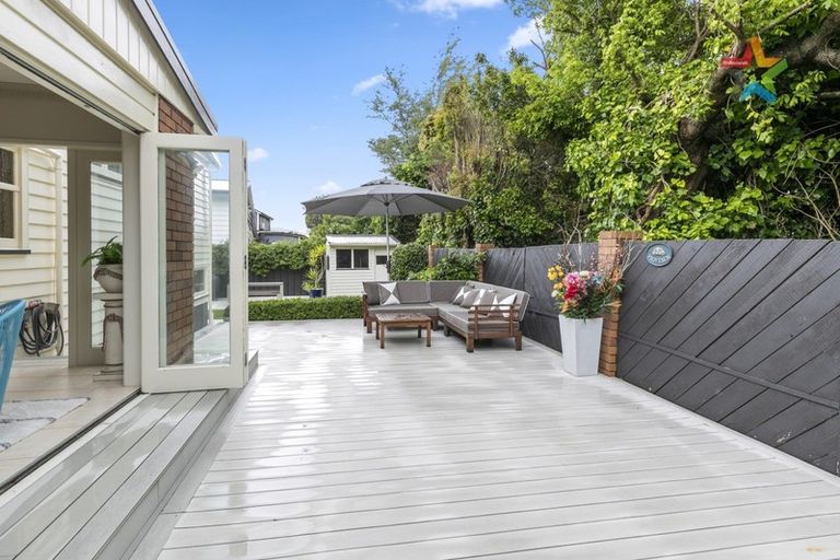 Photo of property in 80 Queens Grove, Hutt Central, Lower Hutt, 5010