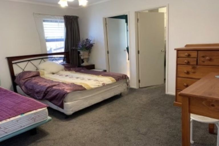 Photo of property in 67 Lynden Avenue, Hillcrest, Auckland, 0627