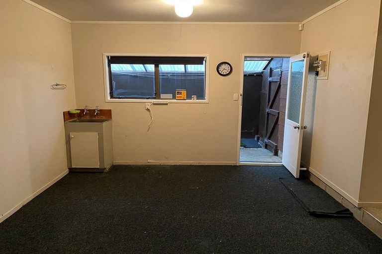 Photo of property in 2 Short Street, Papakura, 2110