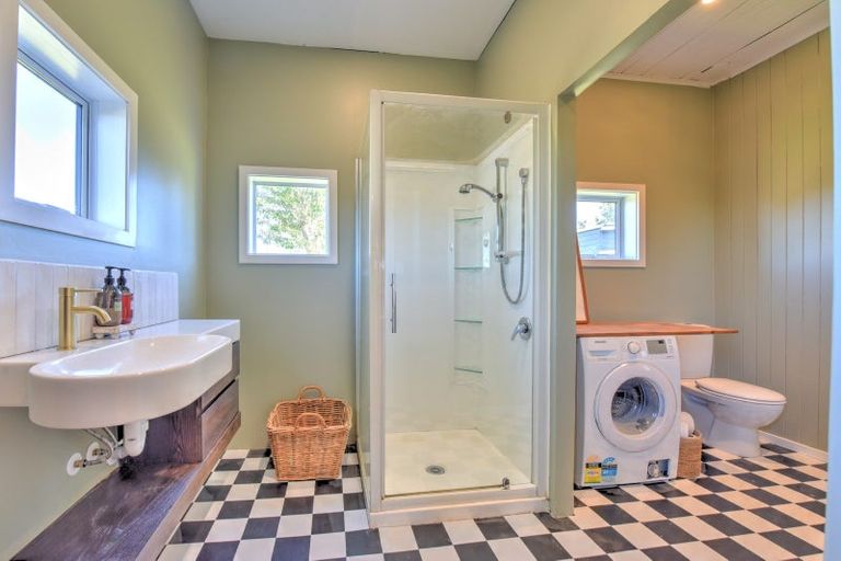 Photo of property in 9 Essex Street, Mossburn, 9792