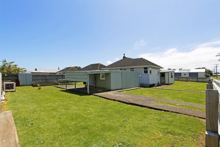 Photo of property in 52 Ihaia Road, Opunake, 4616