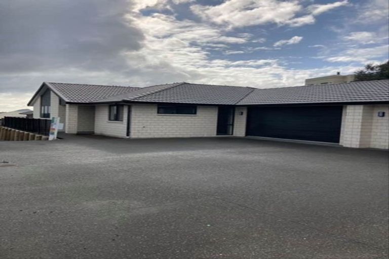 Photo of property in 7 Albatross Lane, Welcome Bay, Tauranga, 3112
