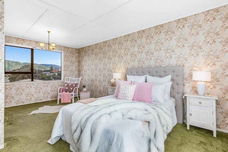 Photo of property in 71 Field Way, Waikanae Beach, Waikanae, 5036