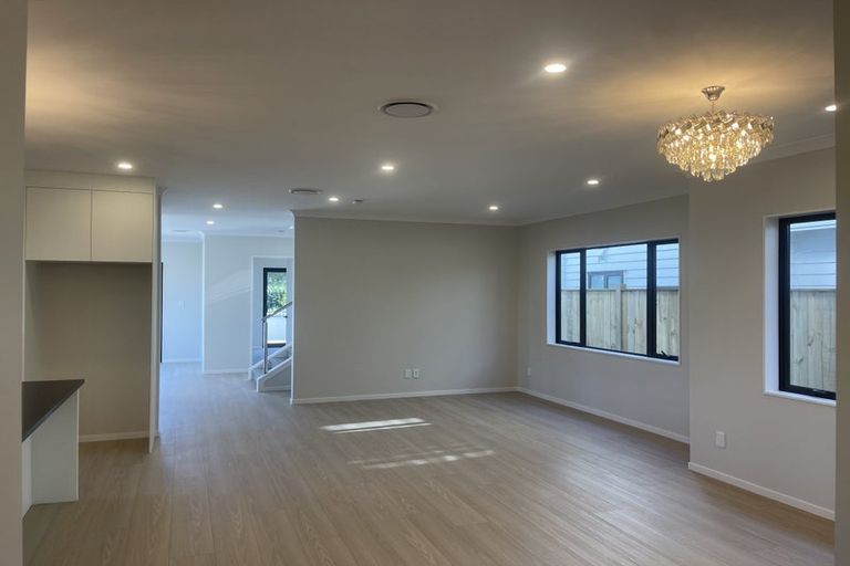 Photo of property in 2 Horsefields Drive, Flat Bush, Auckland, 2019