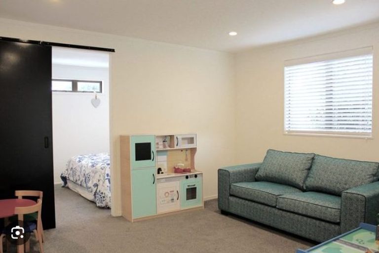 Photo of property in 99c Captain Scott Road, Glen Eden, Auckland, 0602