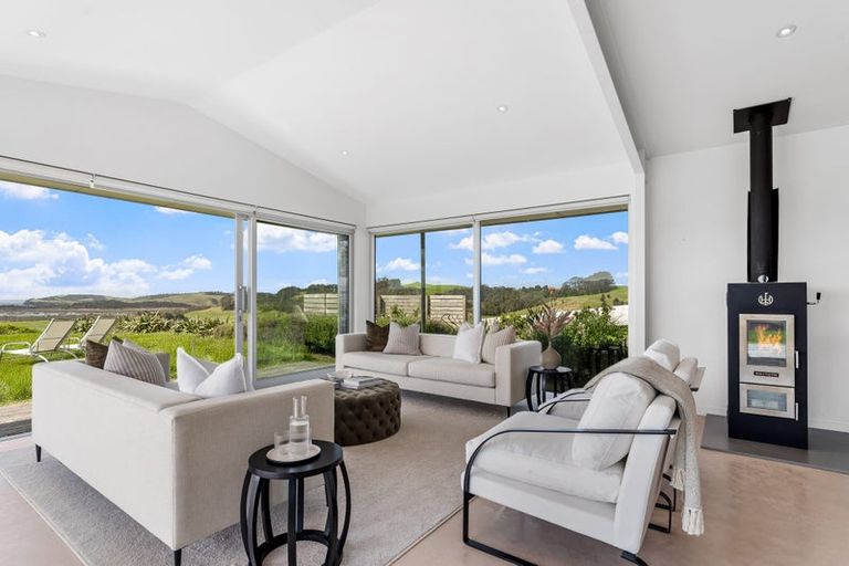 Photo of property in 273 Takatu Road, Tawharanui Peninsula, Warkworth, 0986