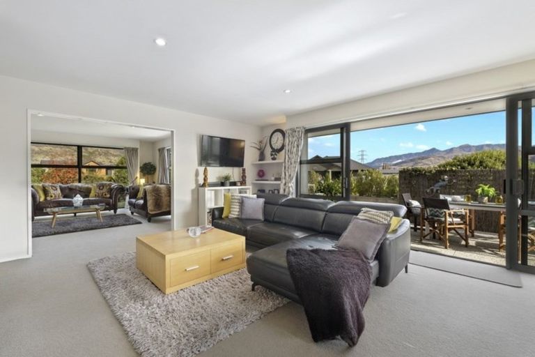Photo of property in 9 Judge And Jury Drive, Lake Hayes, Queenstown, 9304