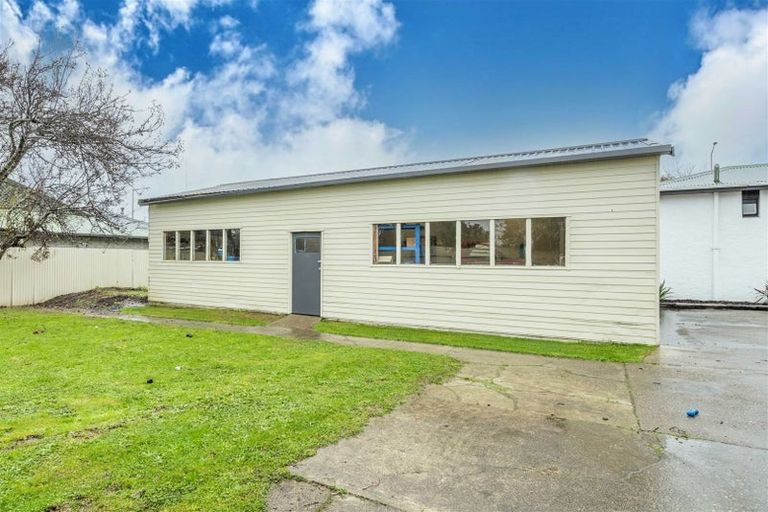 Photo of property in 32 Collingwood Street, Strathern, Invercargill, 9812