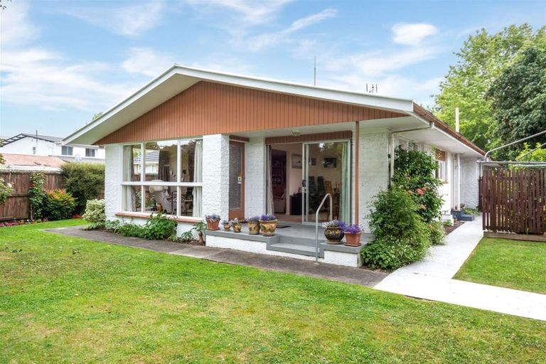 Photo of property in 1/23 Barnes Road, Redwood, Christchurch, 8051