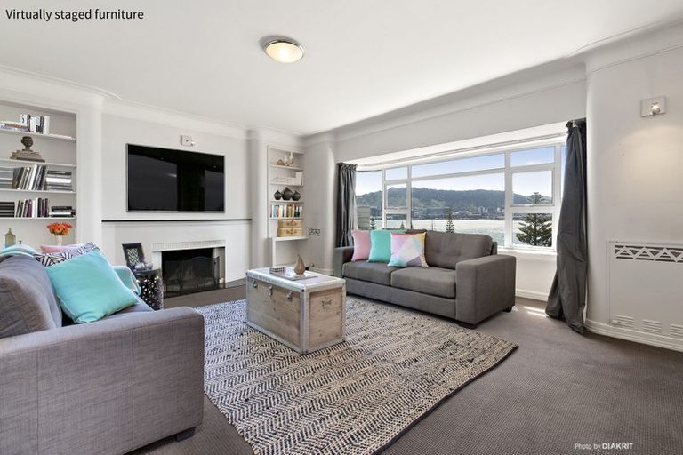 Photo of property in Anscombe Apartments, 212 Oriental Parade, Oriental Bay, Wellington, 6011