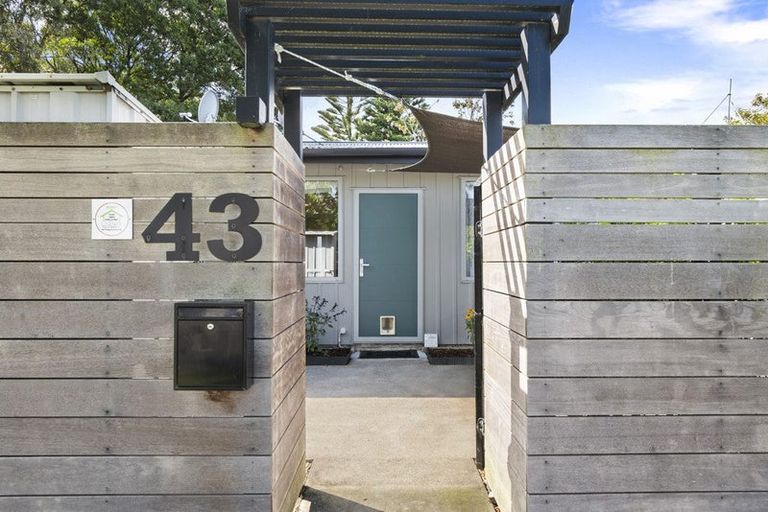 Photo of property in 43 Hereford Street, West End, Palmerston North, 4410