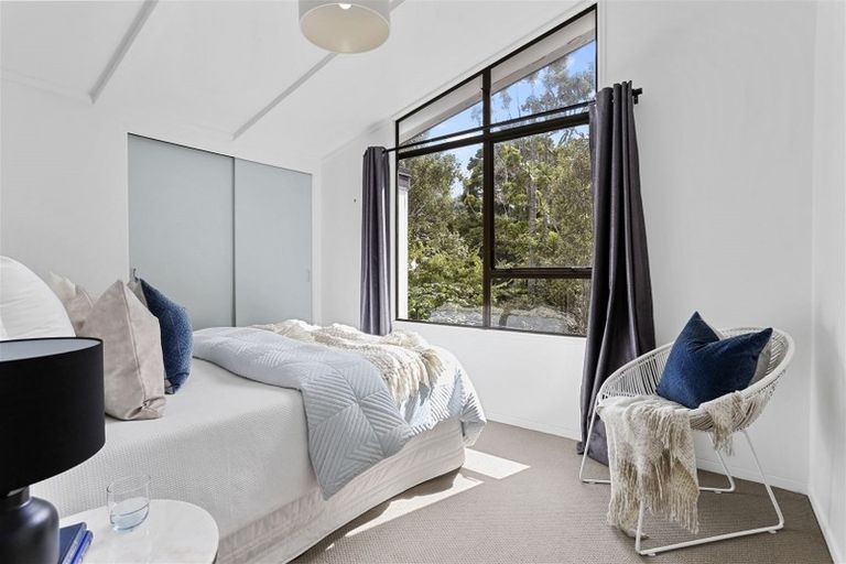 Photo of property in 3/6 Le Roy Terrace, Birkenhead, Auckland, 0626